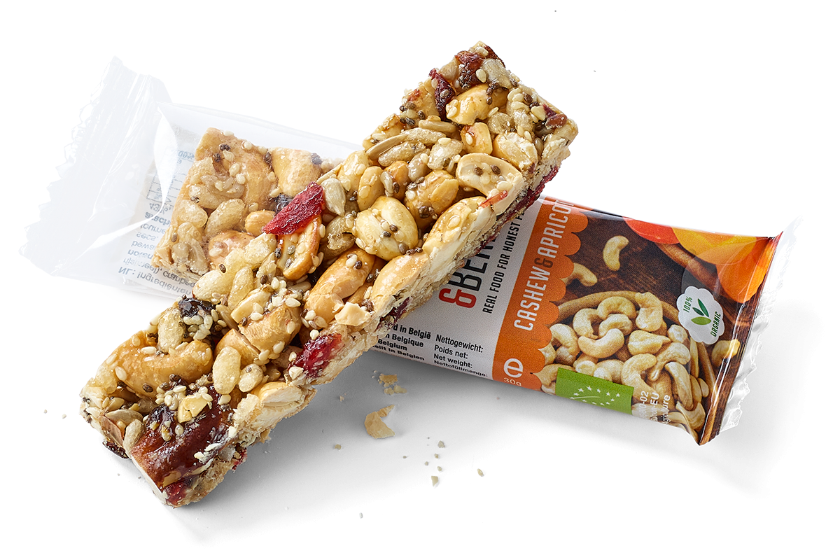 NUTS&BERRIES-BARS-Crunchy-Cashew-Apricot-Single-Bar-open