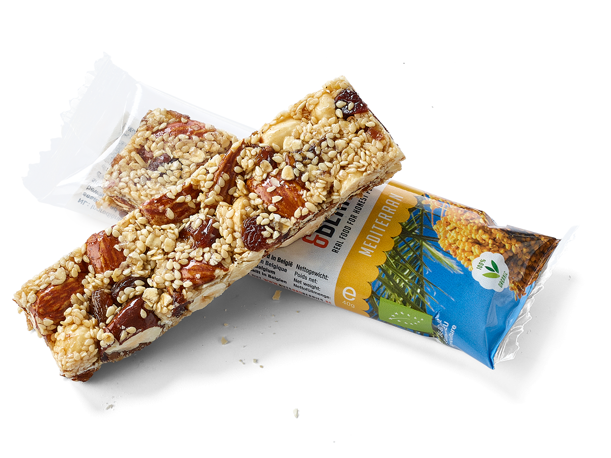 NUTS&BERRIES-BARS-Crunchy-Mediterran-Single-Bar-open