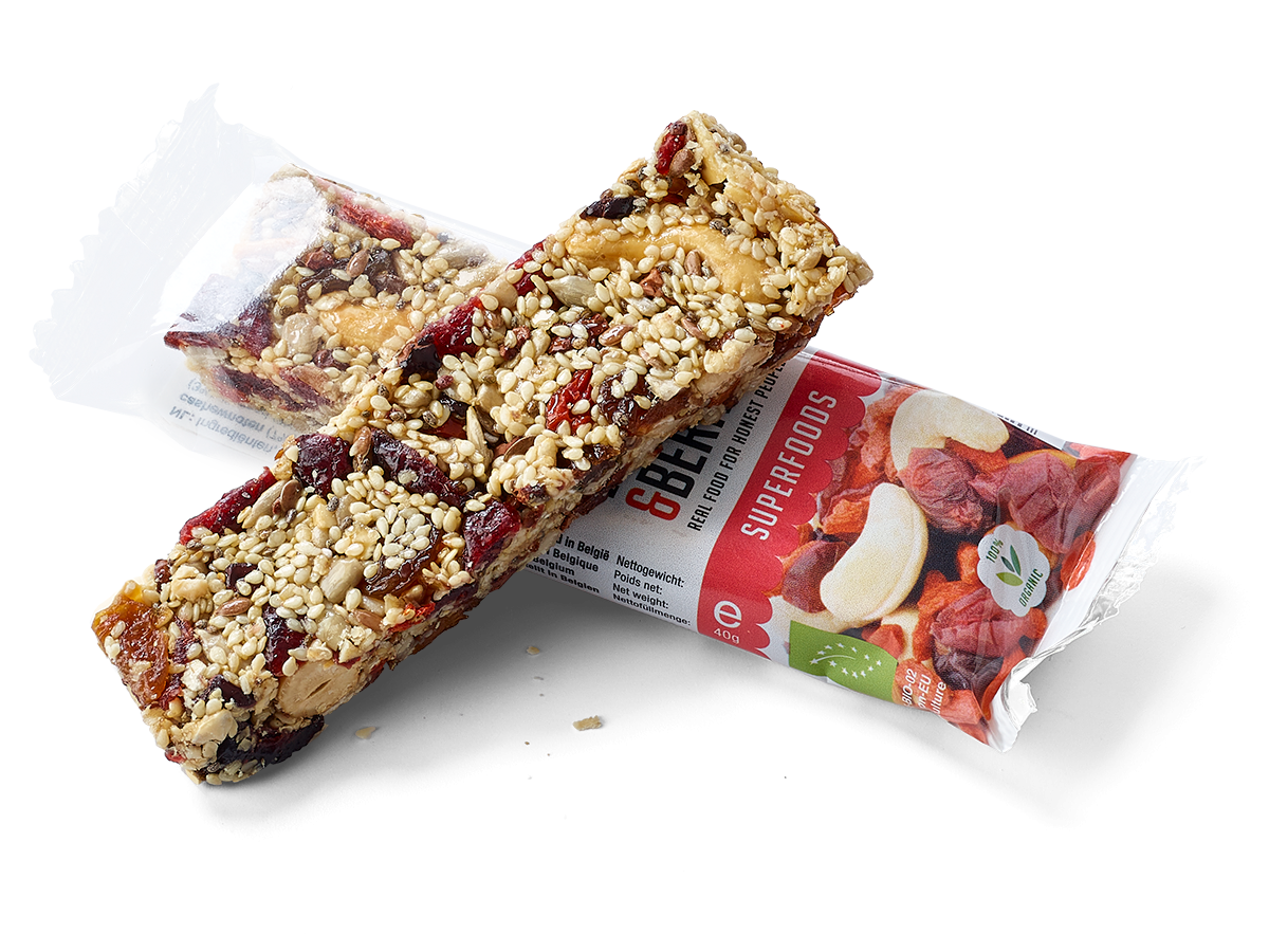 NUTS&BERRIES-BARS-Crunchy-Superfoods-Single-Bar-open