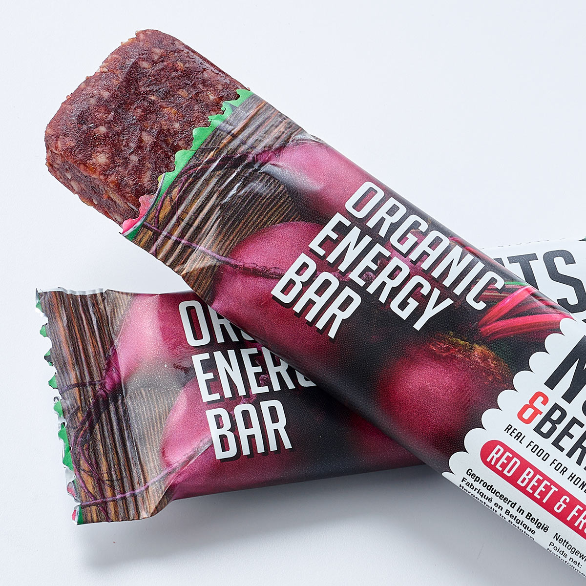 NUTS&BERRIES-Organic-Energy-Bar-Red-Beet-and-Fruit-Detail